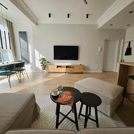 Mira In My Center シュチェチン